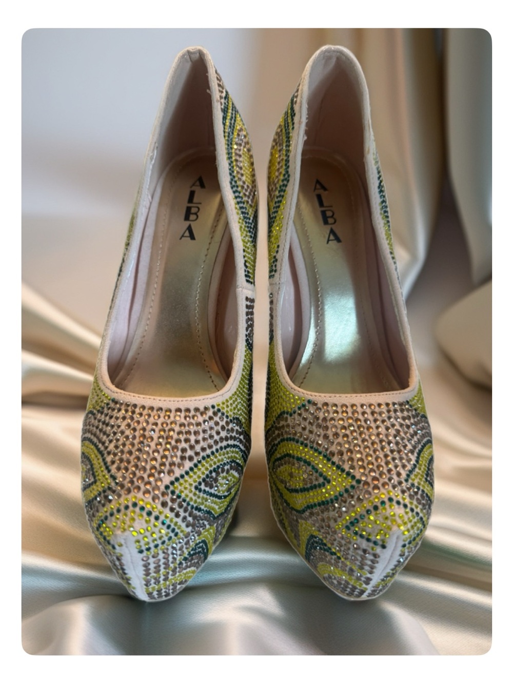 ALBA Green and White Crystal-Embellished Pointed Pumps